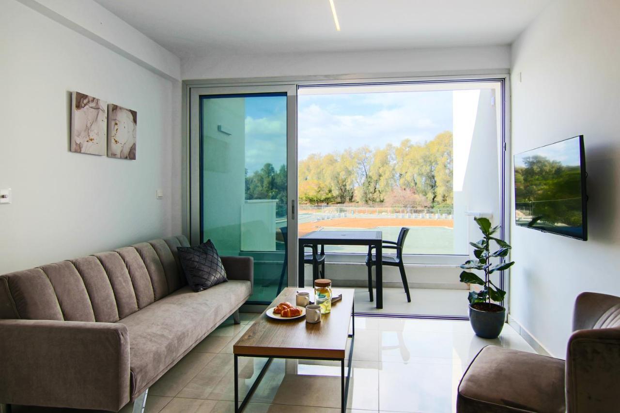 파포스 Phaedrus Living - Seaside Executive Flat Harbour 205 아파트 외부 사진